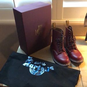 Dr. Martens Oxblood  1460 Made in England EU 37 Unisex